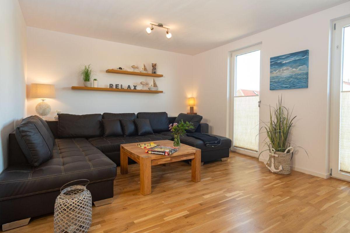 Haus-Wilhelmsplatz-Wohnung-Heimathafen Heiligenhafen Extérieur photo