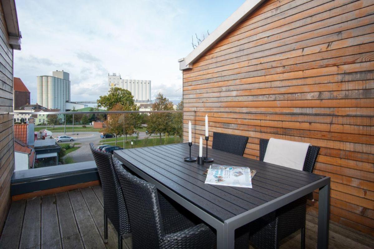 Haus-Wilhelmsplatz-Wohnung-Heimathafen Heiligenhafen Extérieur photo